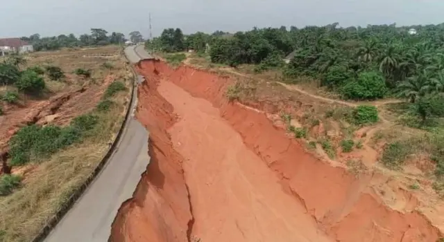 Okporoụzọ Ọlụ/Ideatọ