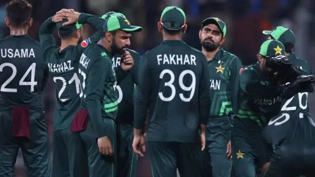 بابر اعظم اور ٹیم فیصلے کے انتظار میں