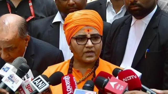 पुरेसा पुरावा उपलब्ध नसल्याने साध्वी प्रज्ञा सिंह, शिवनारायण कलासंग्र, श्याम भवरलाल साहू, प्रवीण तक्कलकी, लोकेश शर्मा, धनसिंग चौधरी यांच्यावर पुढे कोणताही खटला चालवला गेला नाही.