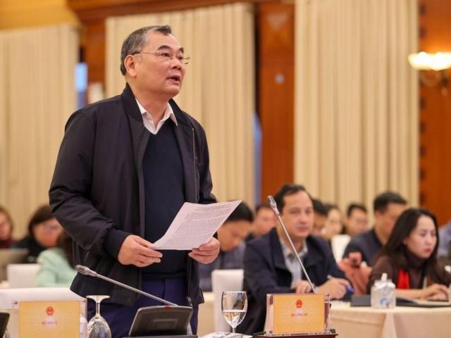 Ảnh Trung tướng Tô Ân Xô tại họp báo Chính phủ tháng 2/2024