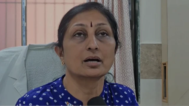 બીબીસી ગુજરાતી ગુજરાત ઝેરી શરાબ લઠ્ઠો પોલીસ નડિયાદ હોસ્પિટલ