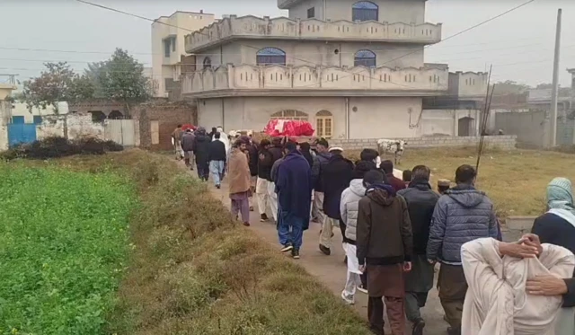 گجرات، پولیس، قتل، ماں، بچے