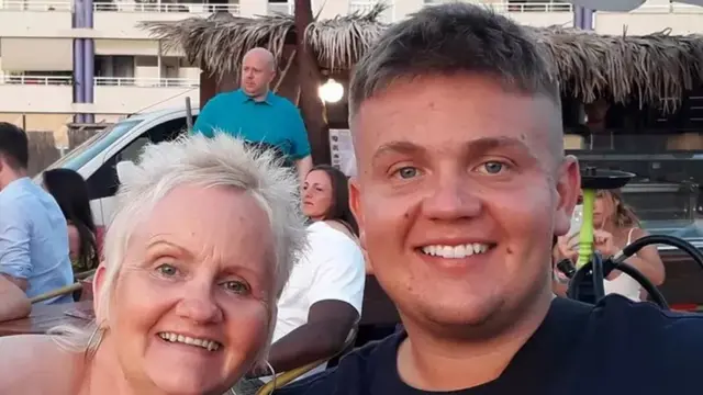 Qarasha badan ayaa qalliimadan kaga baxa dadka Turkiga u aada