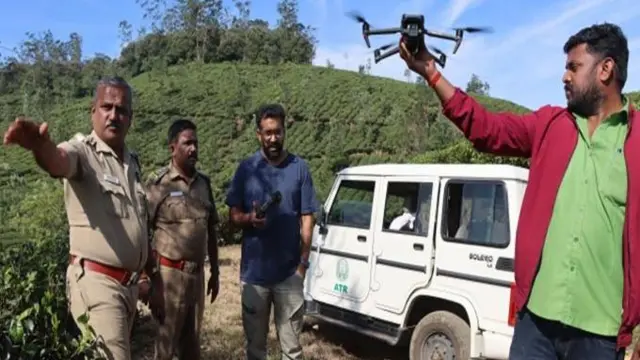 தாயிடம் சேர்க்கப்பட்ட குட்டியானை