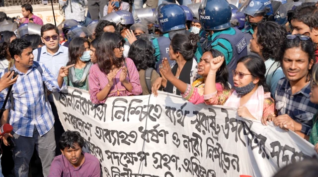 బంగ్లాదేశ్, విద్యార్థుల ఆందోళనలు, ఆపరేషన్ డెవిల్ హంట్