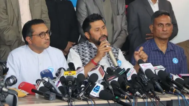 रास्वपा नेताहरू