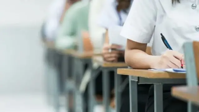 ਕਿਸੇ ਪ੍ਰੀਖਿਆ ਵਿੱਚ ਵਿਦਿਆਰੀ