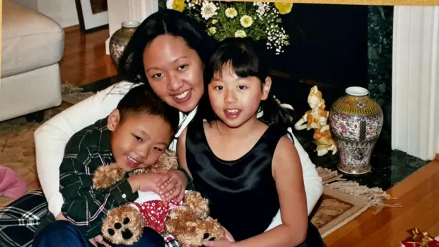 Jasmine, Christopher, dan Christabelle