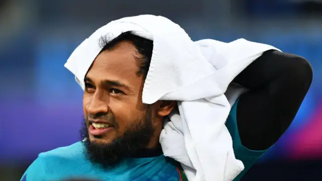 মুম্বাইয়ের গরম আর ঘামে কাহিল বাংলাদেশের উইকেটকিপার-ব্যাটার মুশফিকুর রহিম