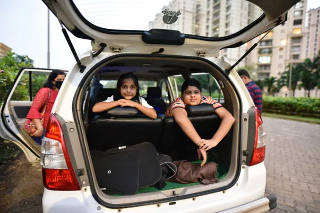 புது கார் வாங்கப் போறீங்களா! நீங்கள் தெரிந்துகொள்ள வேண்டிய முக்கிய அம்சங்கள்