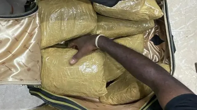 மெத்தம்பெட்டமைன்