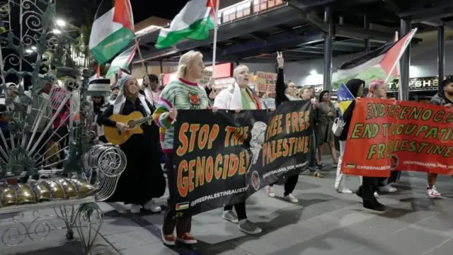 «احساس میکردم هر قدم یک مایل طول دارد»