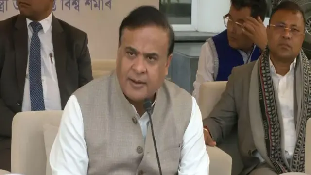 সংবাদ সম্মেলনে আসামের মুখ্যমন্ত্রী হিমন্ত বিশ্বশর্মা