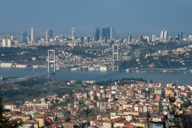İstanbul'un Çamlıca tepesinden görünümü. 