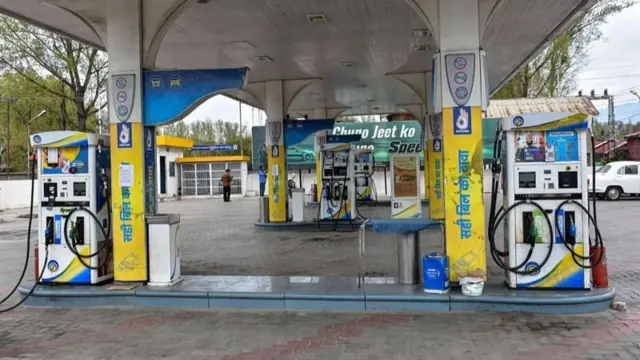 પેટ્રોલ ડીઝલના ભાવોમાં વધારો, પેટ્રોલ ડીઝલના ભાવ, મધ્યપૂર્વ એશિયા તણાવ, સ્ટ્રેટ ઓફ હોર્મુઝ, બીબીસી ગુજરાતી 