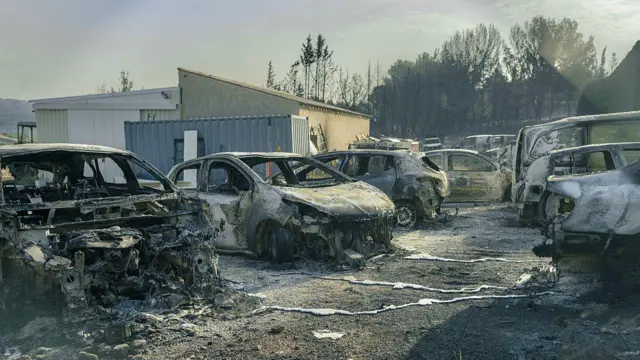 сгоревшие машины