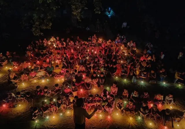 စစ်ကော်မရှင်ရဲ့ ရွေးကောက်ပွဲကို ဆန့်ကျင်သပိတ်