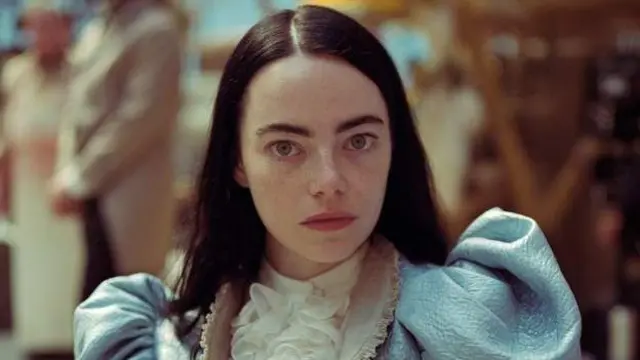 فیلم «بیچارگان» جایزه اسکار بهترین چهره‌پردازی و آرایش مو را از آن خود کرد اما نامزد هشت جایزه دیگر هم شده است