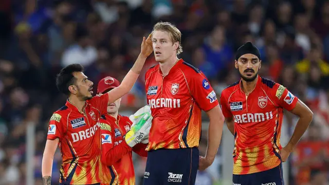 युझवेंद्र चहल आणि काइल जेमिसन 