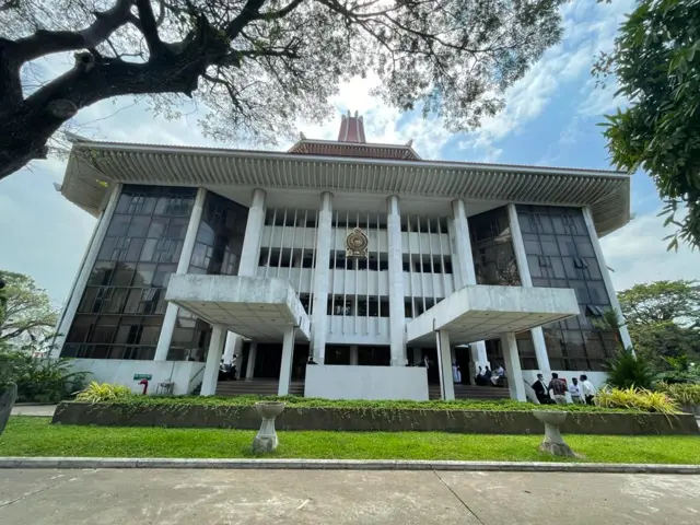 පෙත්සම සලකා බැලීම සඳහා ලබන 23 වැනිදා කැඳවීමට ශ්රේෂ්ඨාධිකරණය නියෝග කරයි