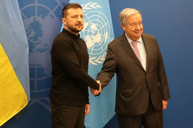 Rukovanje zelenskog i gutereša