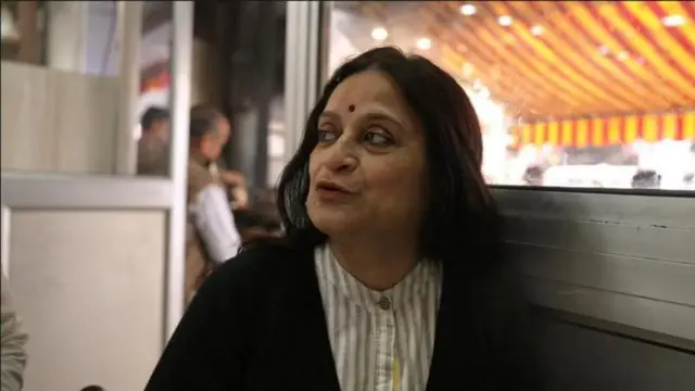 स्मिता चंद्रा का कहना है कि लखनऊ की पूड़ियों का मुख्य आकर्षण दाल है जिसे महसूस किया जा सकता है