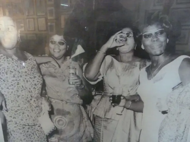Des Nana Benz en fête