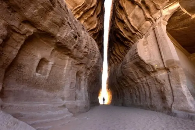 মাদাইন সালেহ বা আল-হাজর কিলা, এটি সৌদি আরবের ইউনেস্কো ওয়ার্ল্ড হেরিটেজ সাইট।