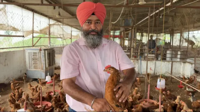 ਗੁਰਦੀਪ ਸਿੰਘ, ਪੌਲਟਰੀ ਫਾਰਮ
