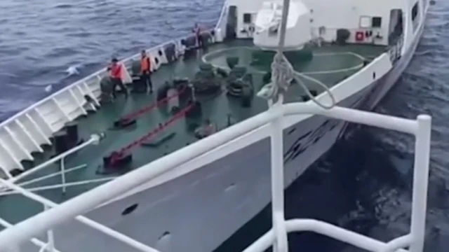 சீனா vs பிலிப்பைன்ஸ்