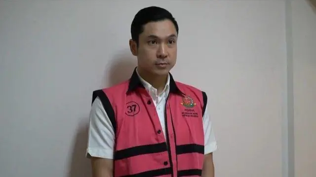 Harvey disebut menghubungi Direktur Utama PT Timah, Mochtar Riza Pahlevi Tabrani (MRPT) alias Riza yang sudah menjadi tersangka, dengan maksud mengakomodasi kegiatan penambangan timah ilegal di wilayah IUP PT Timah. 