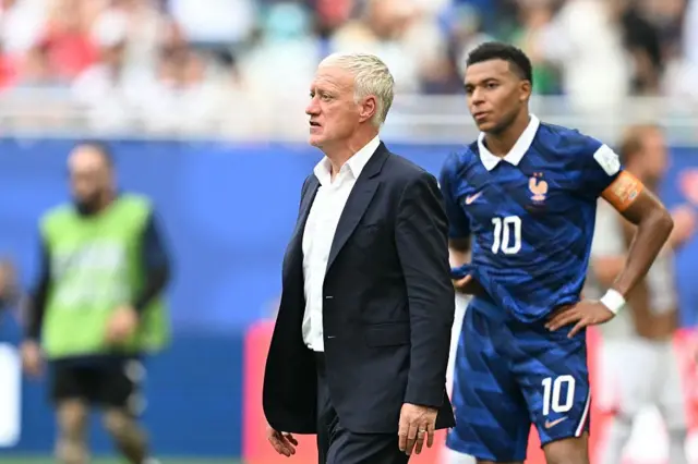 Deschamps ve Mbappe