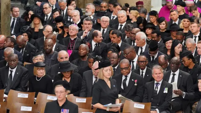 N﻿dị isi ala mba Afrịka dị iche iche nke gụnyere Yemi Osinbajo bụ osote onyeisiala Naịjiria.