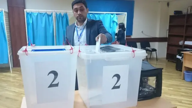 Azərbaycan, seçki, siyasət