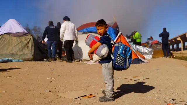 लाखो लोकांवर निर्वासित होण्याची वेळ आली आहे