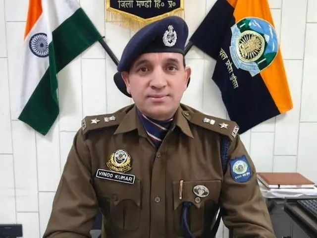 Caption- हत्येमागचं कारण काय आहे, याचा तपास केला जात असल्याचे मंडीचे पोलीस अधिक्षक विनोदकुमार यांनी सांगितलं.