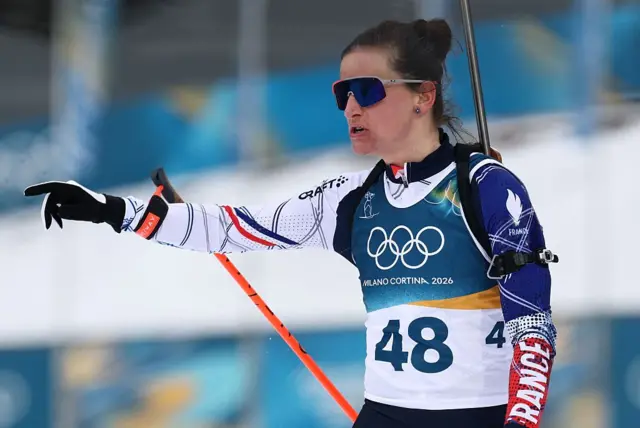 Французская биатлонистка Жулия Симон