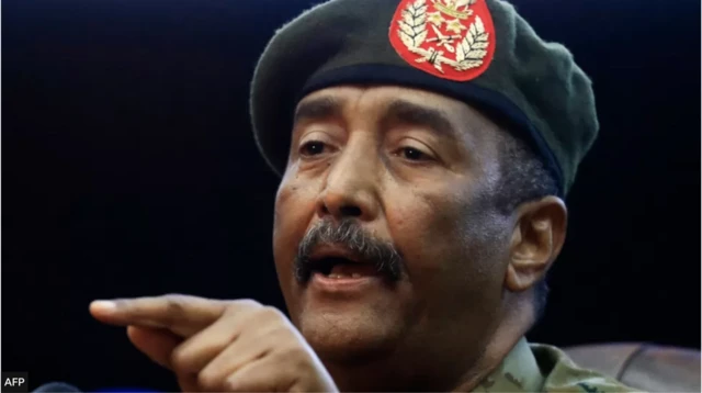 जनरल अब्देल फताह अल-बुरहान जे सुदानच्या सशस्त्र दलांचे प्रमुख आहेत आणि काउन्सिल ऑफ जनरल्सचे अध्यक्षही.