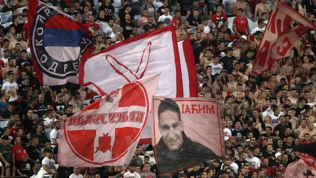 Delije, navijači Zvezde, zvezda