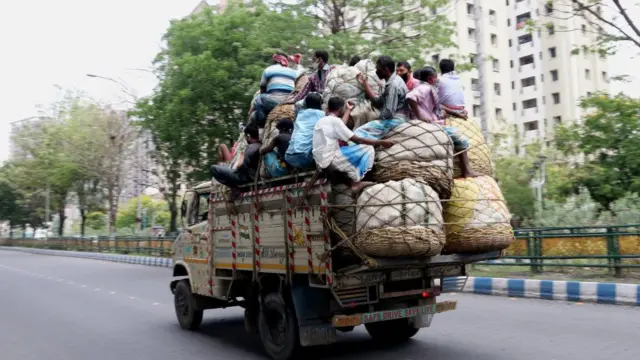 પરપ્રાંતીય શ્રમિકની તસવીર