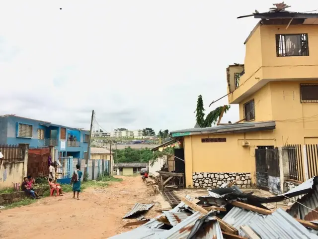 awọn ile to faragba