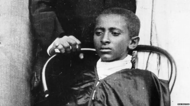 Tafari wen im dey 16 years