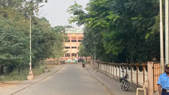 72 வார்டுகளைக் கொண்டிருந்த மதுரை மாநகராட்சி உறுப்பினர்களின் எண்ணிக்கை 100ஆக உயர்த்தப்பட்டுள்ளது