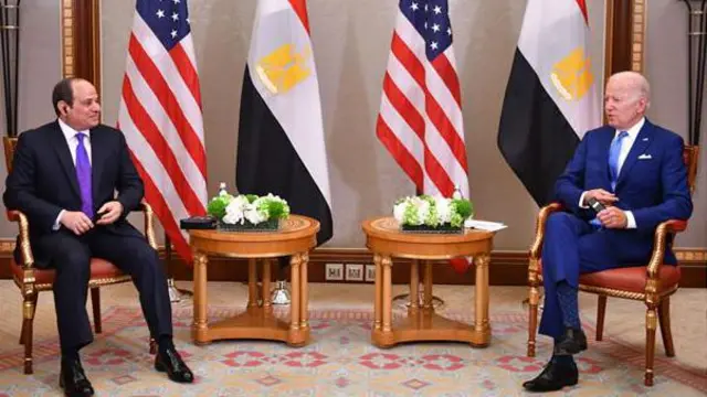 Pirezidant Baayidaniifi Pirezidant al-Sisii