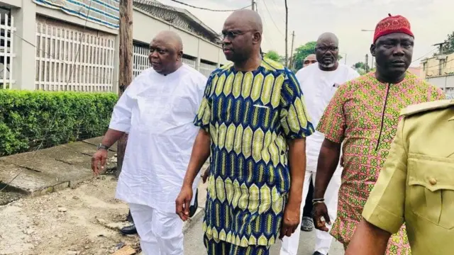 Fayose don free from EFCC cell afta two weeks