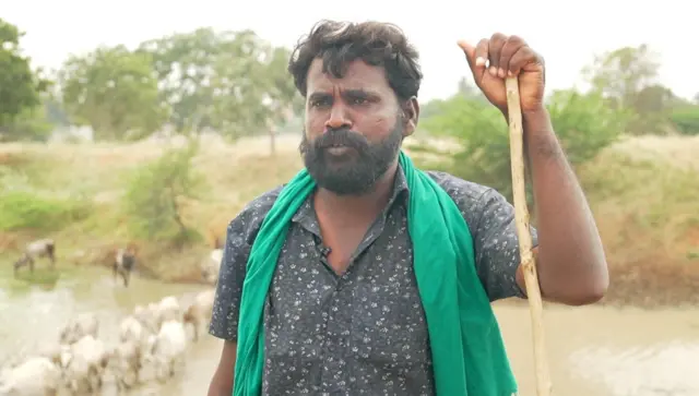 காளை மாடுகளை வளர்க்கும் சரத்குமார் 