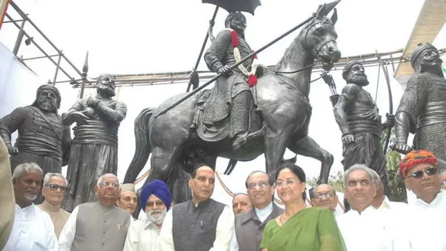 అక్బర్ vs మహారాణా ప్రతాప్