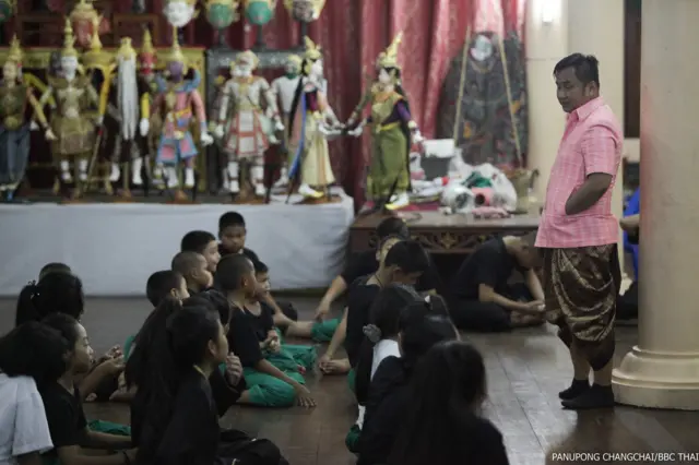 "นาฏยบางกอก" พาหุ่นละครเล็กไทยให้โลกรู้จัก