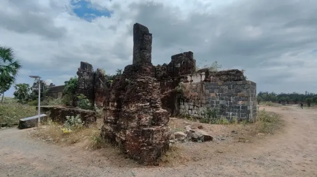 தமிழ்நாடு, கோட்டை வரலாறு, ஆலம்பரை கோட்டை, ஈசிஆர், முகலாயர், பிரிட்டிஷ் ஆட்சி 