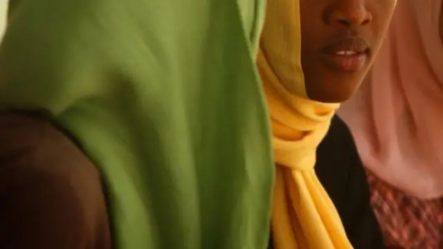 பாலியல் வன்புணர்வு செய்த கணவரை கொன்ற இளம்பெண்